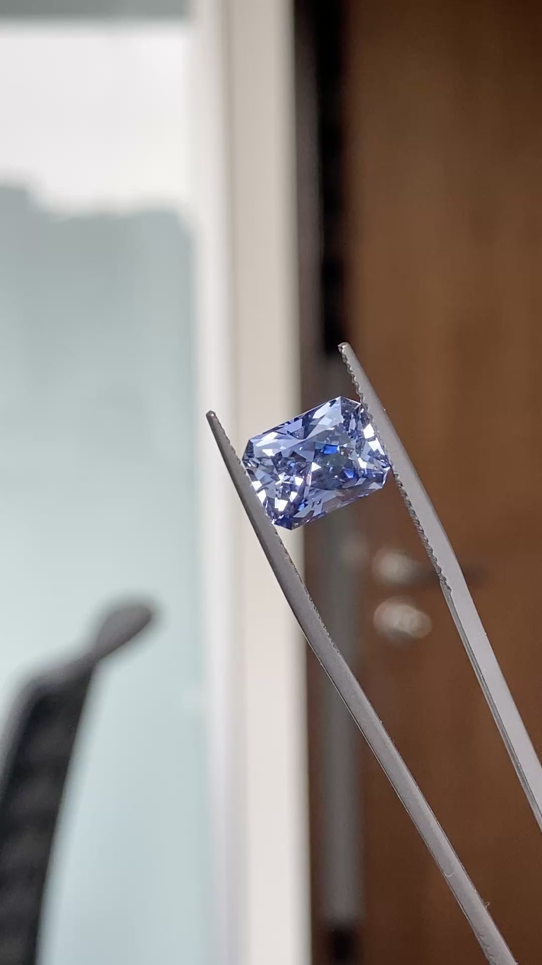 4.39ct Synthetic Sapphire