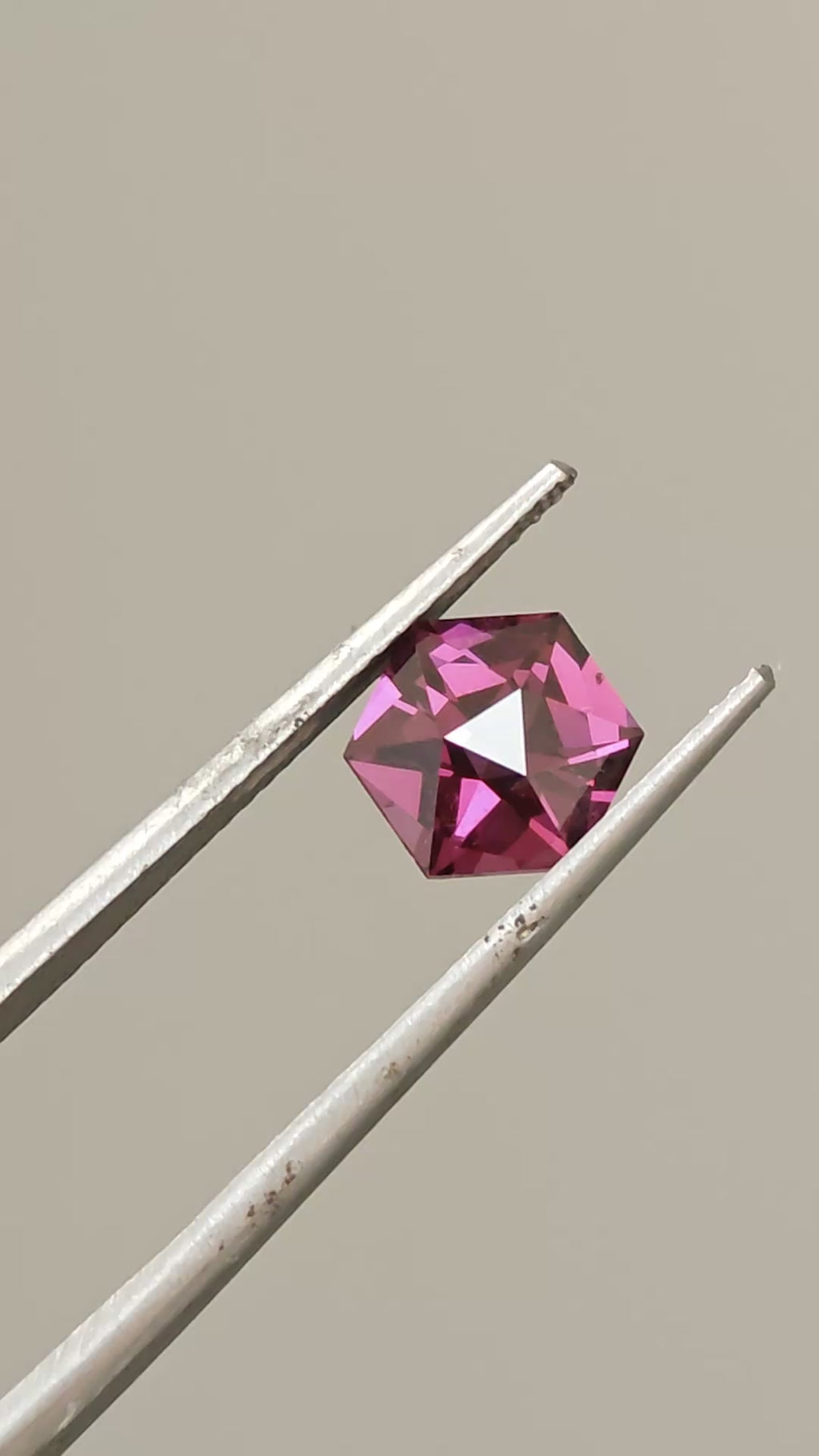 2.02 Rhodolite Garnet